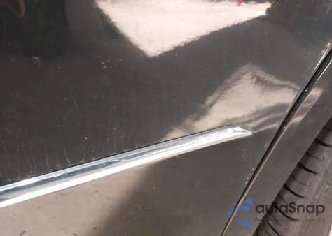 2010 Mercedes-Benz E 350 4Matic z USA, uszkodzony, nr VIN WDDHF8HBXAA125417